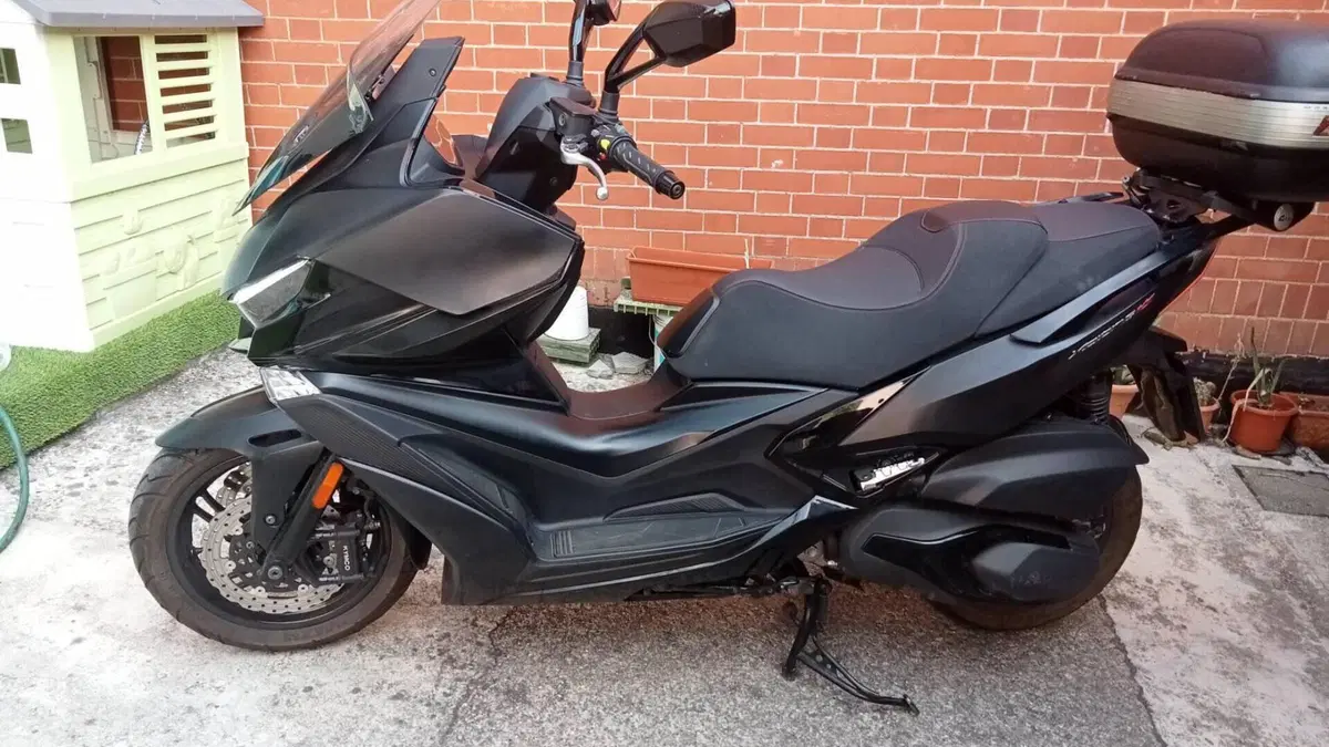 Kymco Xciting VS 400i (2023 - 26)  (2)