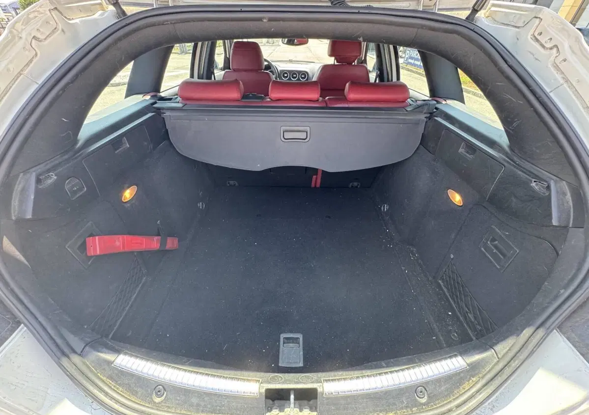 Alfa Romeo 159 2.0 JTDm Eco Distinctive (6)