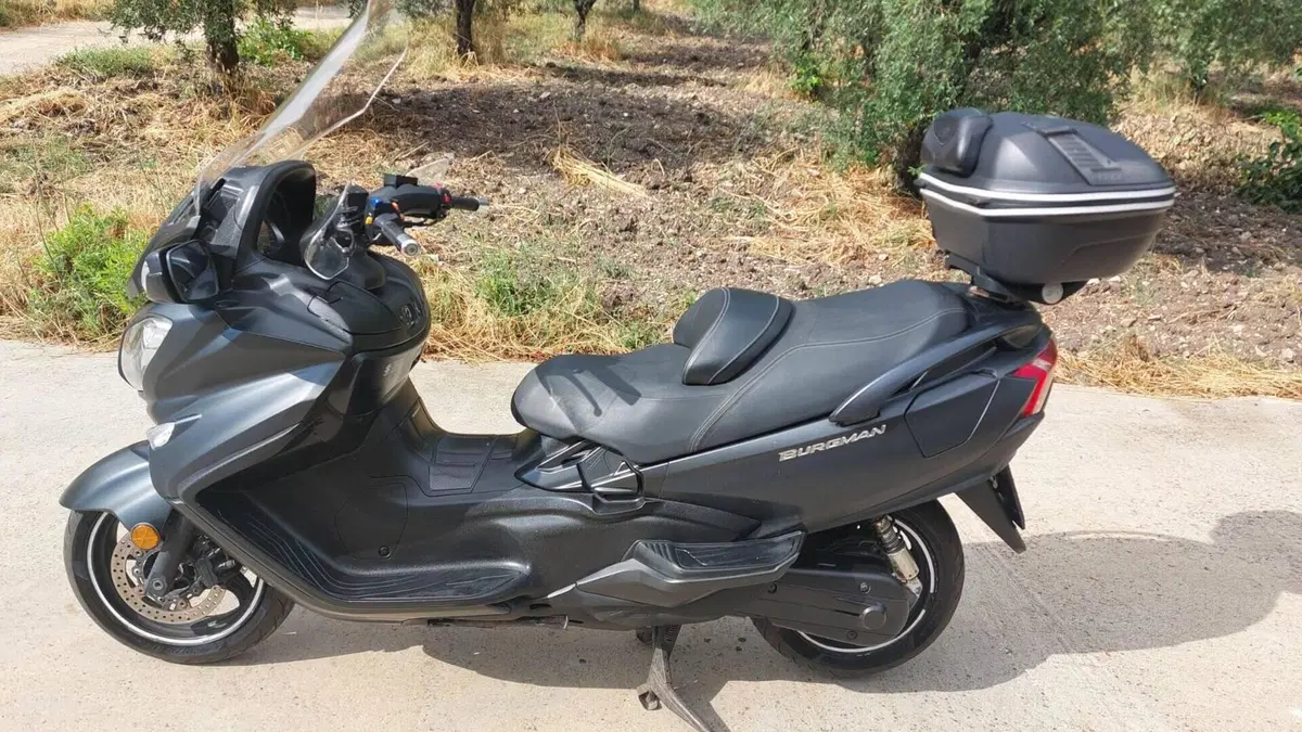 Suzuki Burgman AN 650 Executive (2017 - 20)  (3)