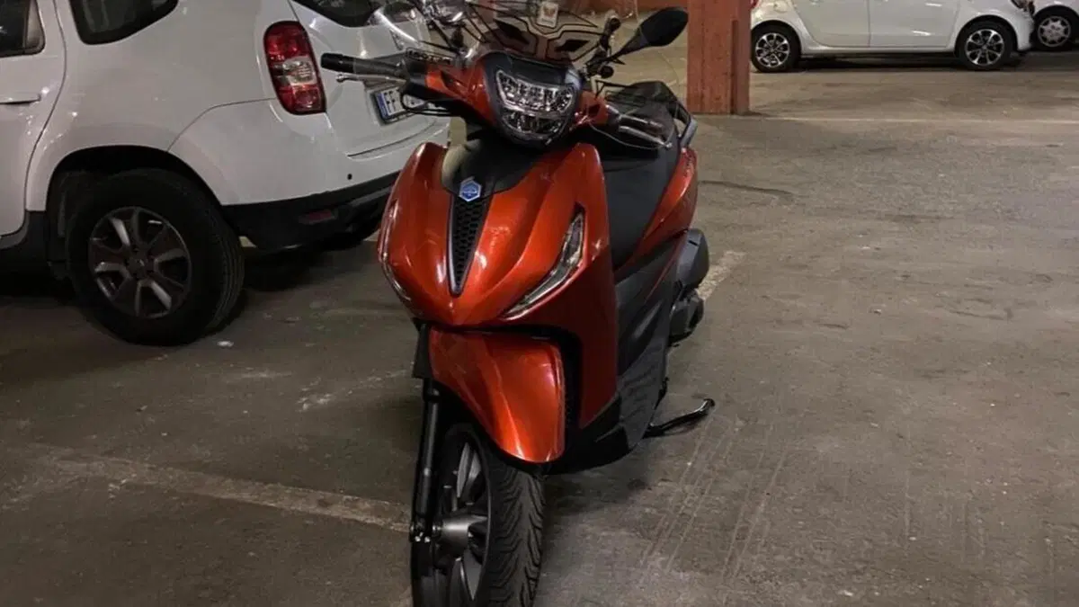 Piaggio Beverly 300 S ABS-ASR (2021 - 25)  (2)