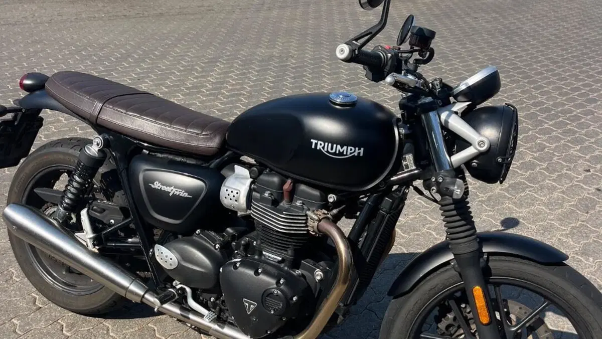 Triumph Street Twin 900 (2017 - 18) 