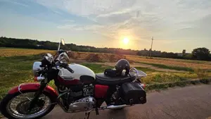 Triumph Bonneville (2007 - 16)  (3)
