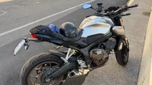 Honda CB 650 R (2019 - 20)  (3)
