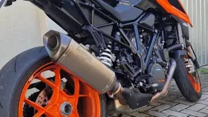 KTM 1290 Super Duke R (2020)  (4)