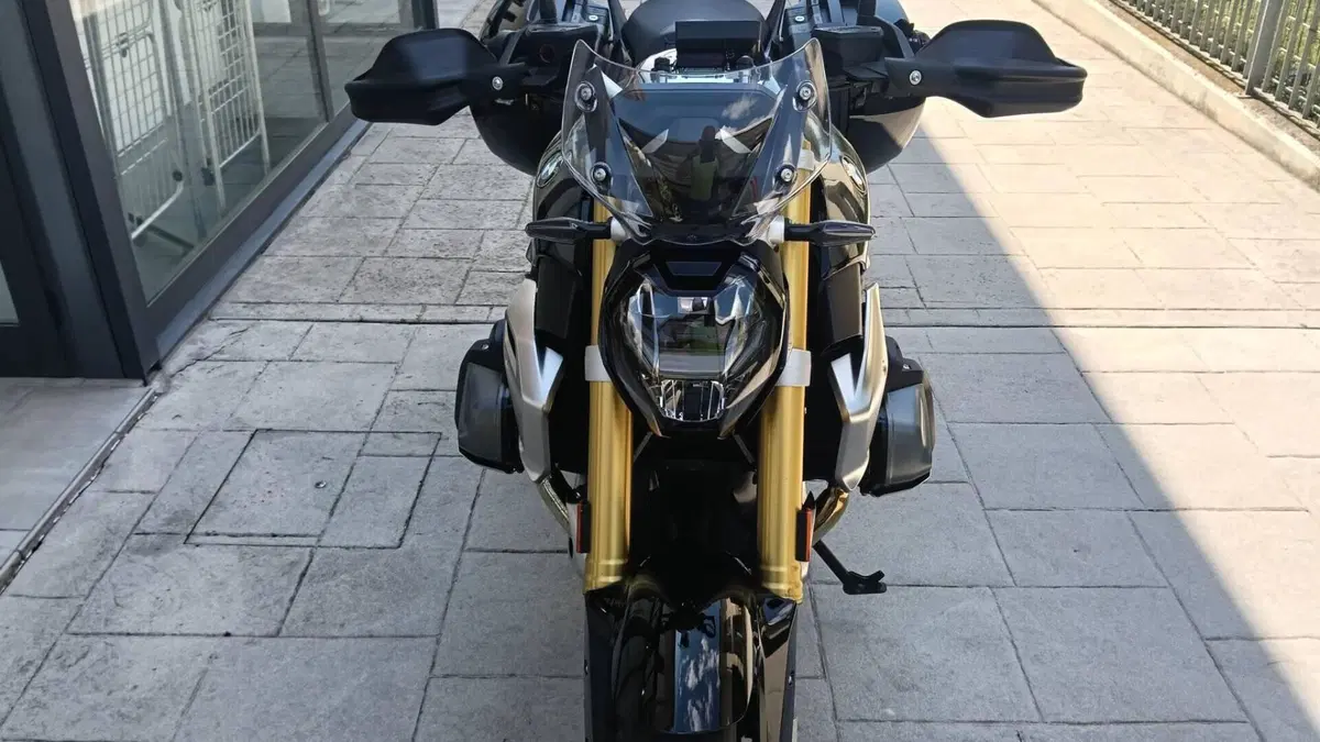 Bmw R 1250 R (2021 - 25)  (4)