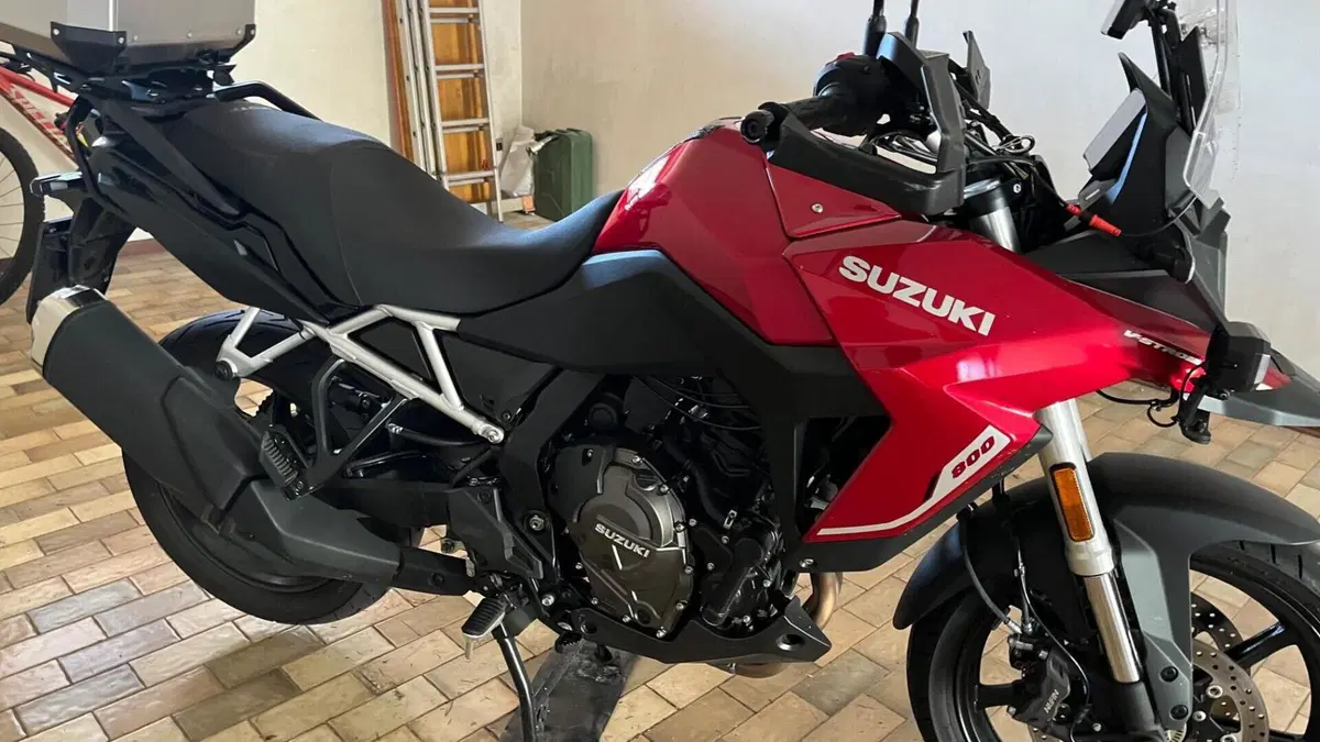 Suzuki V-Strom 800SE (2025 - 26)  (2)