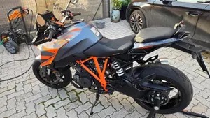 KTM 1290 Super Duke GT (2022 - 25)  (2)
