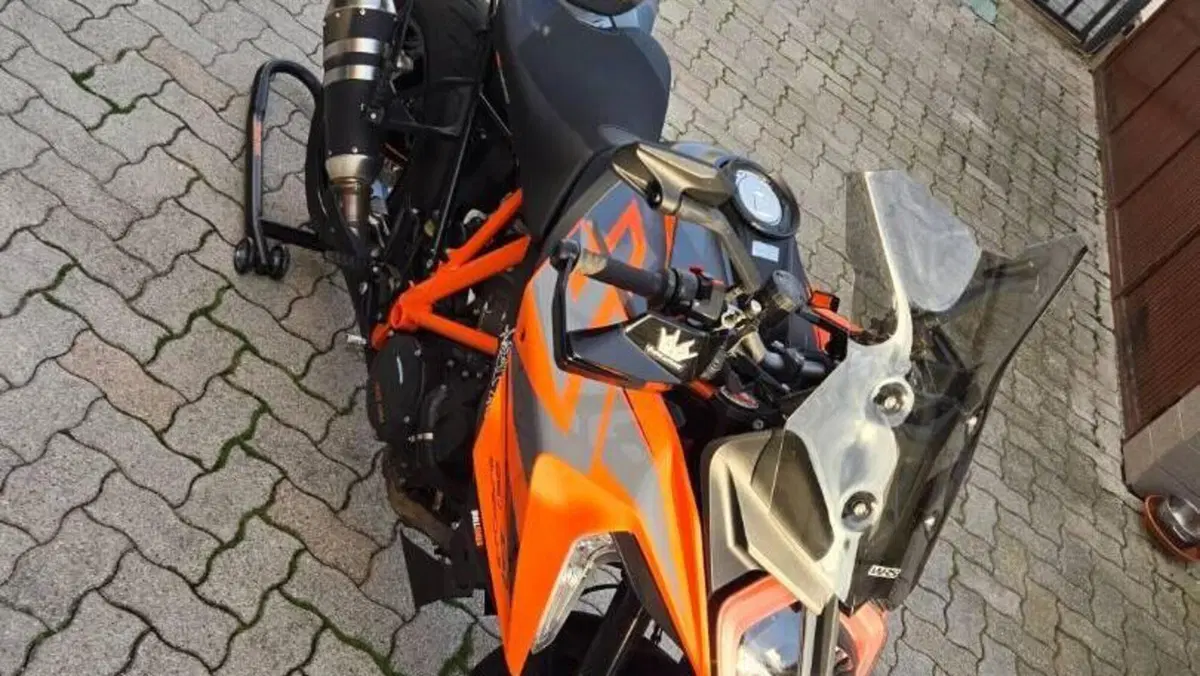 KTM 1290 Super Duke GT (2022 - 25)  (4)
