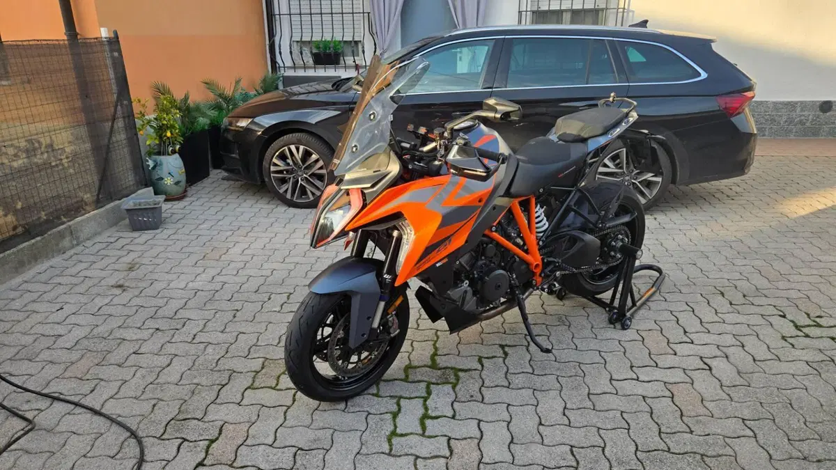 KTM 1290 Super Duke GT (2022 - 25)  (5)