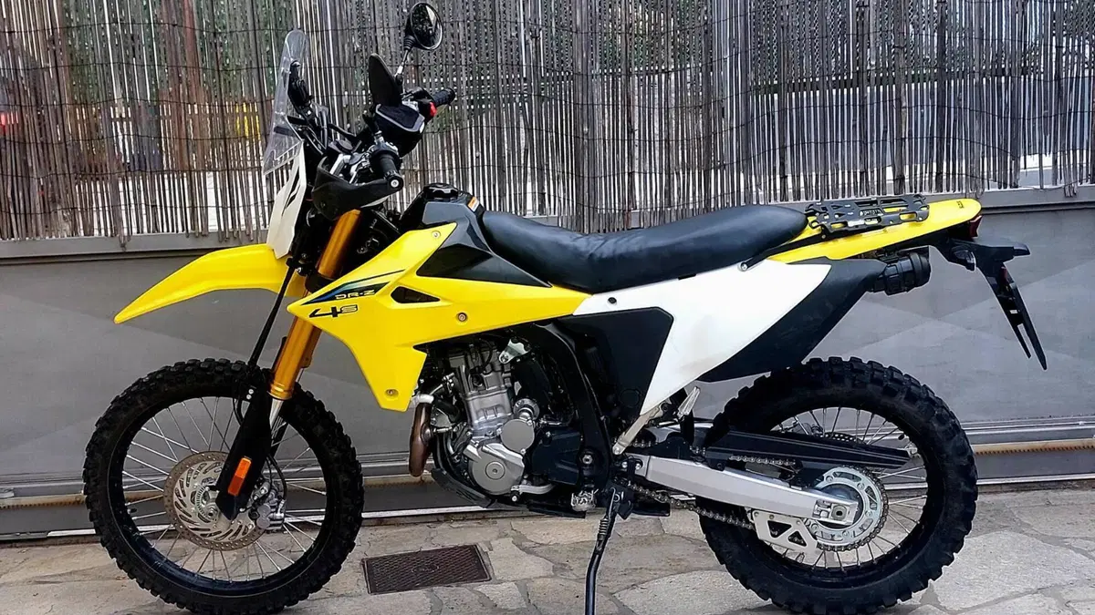 Suzuki DR-Z4S (2025 - 26)  (2)