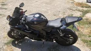 Yamaha YZF R6 (2006 - 07)  (2)