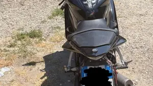 Yamaha YZF R6 (2006 - 07)  (4)