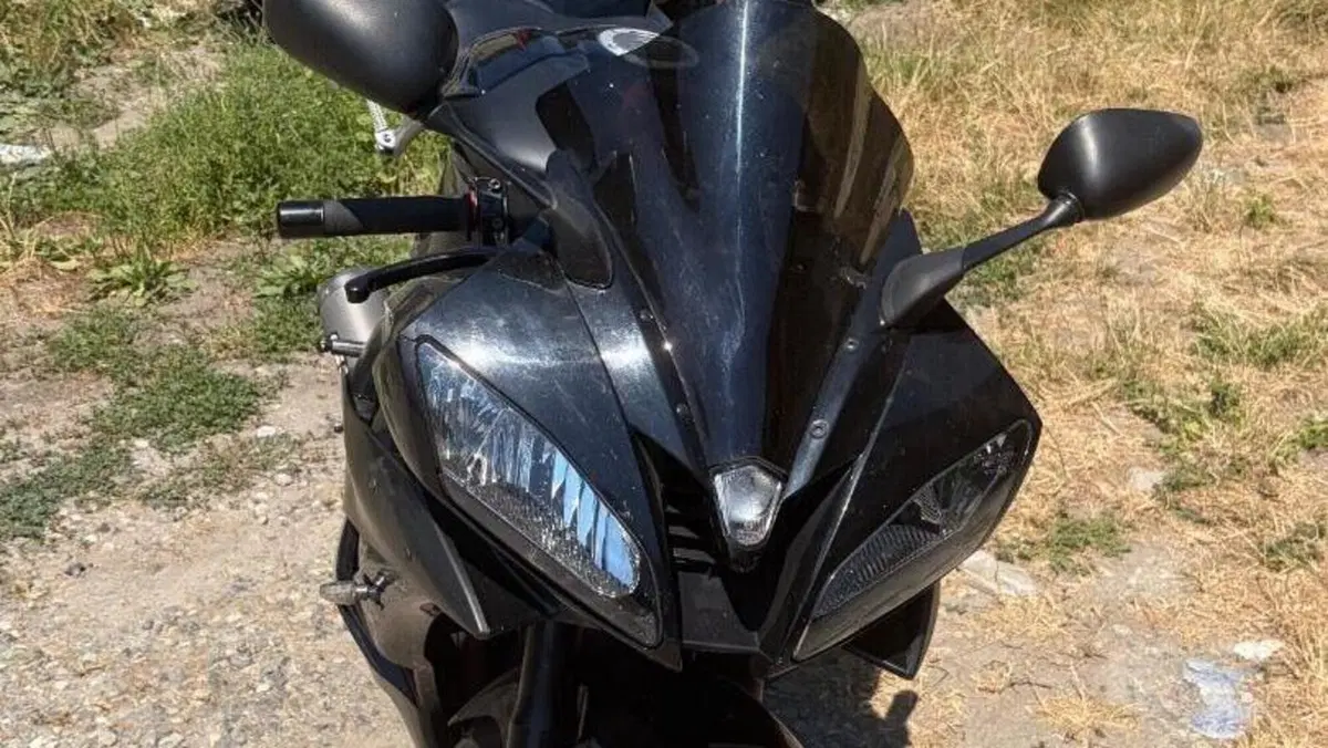 Yamaha YZF R6 (2006 - 07)  (5)