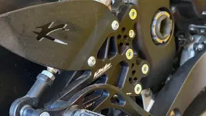 Yamaha YZF R6 (2006 - 07)  (7)