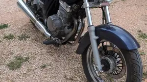 Suzuki Marauder GZ 250  (2)