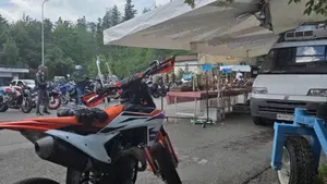 KTM 450 SX-F (2024)  (2)