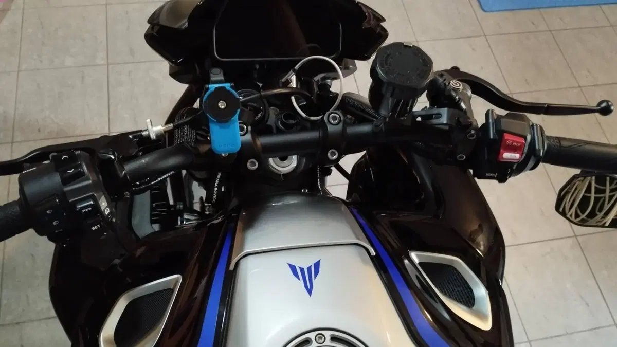 Yamaha MT-10 SP (2022 - 25)  (5)