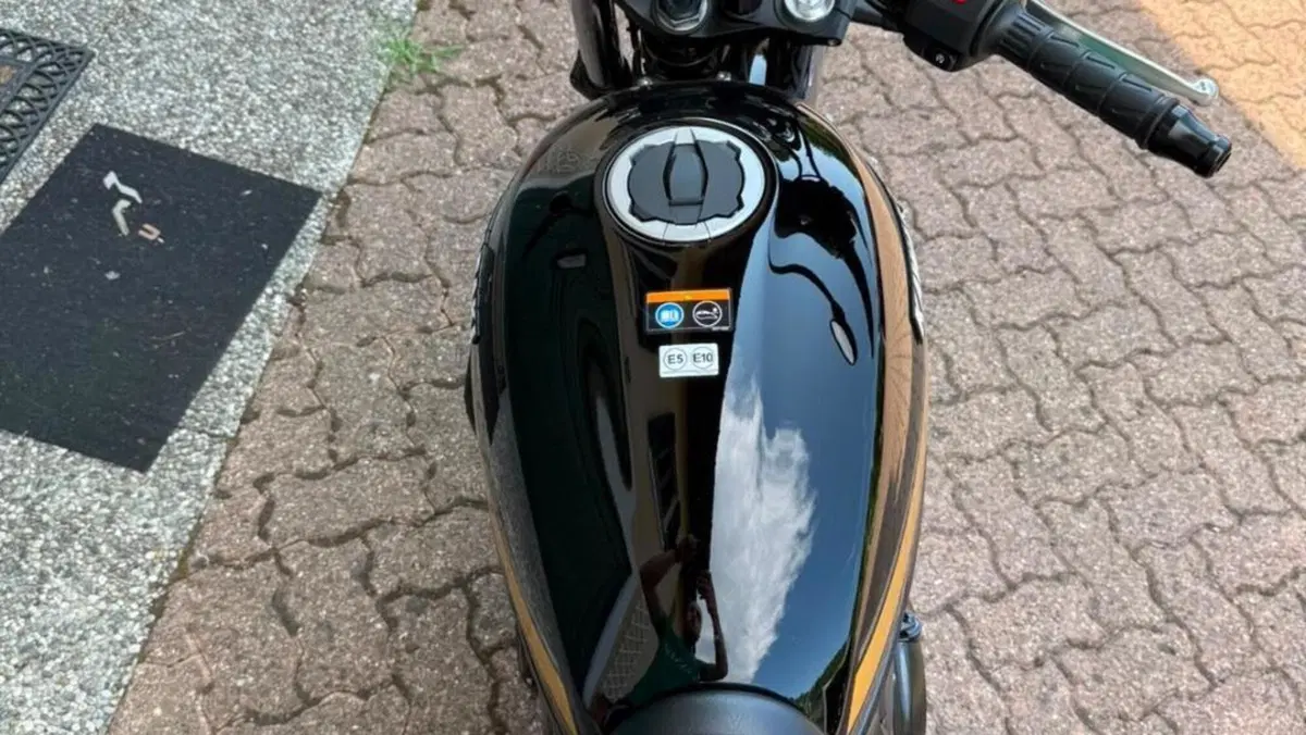 Kawasaki Z 650 RS (2025 - 26)  (2)