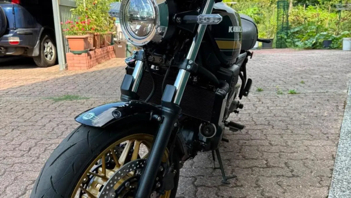 Kawasaki Z 650 RS (2025 - 26)  (9)
