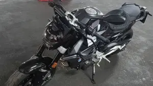 Bmw F 900 R (2025 - 27)  (2)