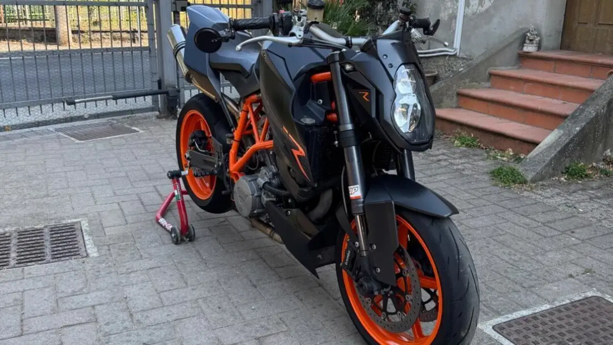 KTM 990 Super Duke R (2009 - 11)  (3)