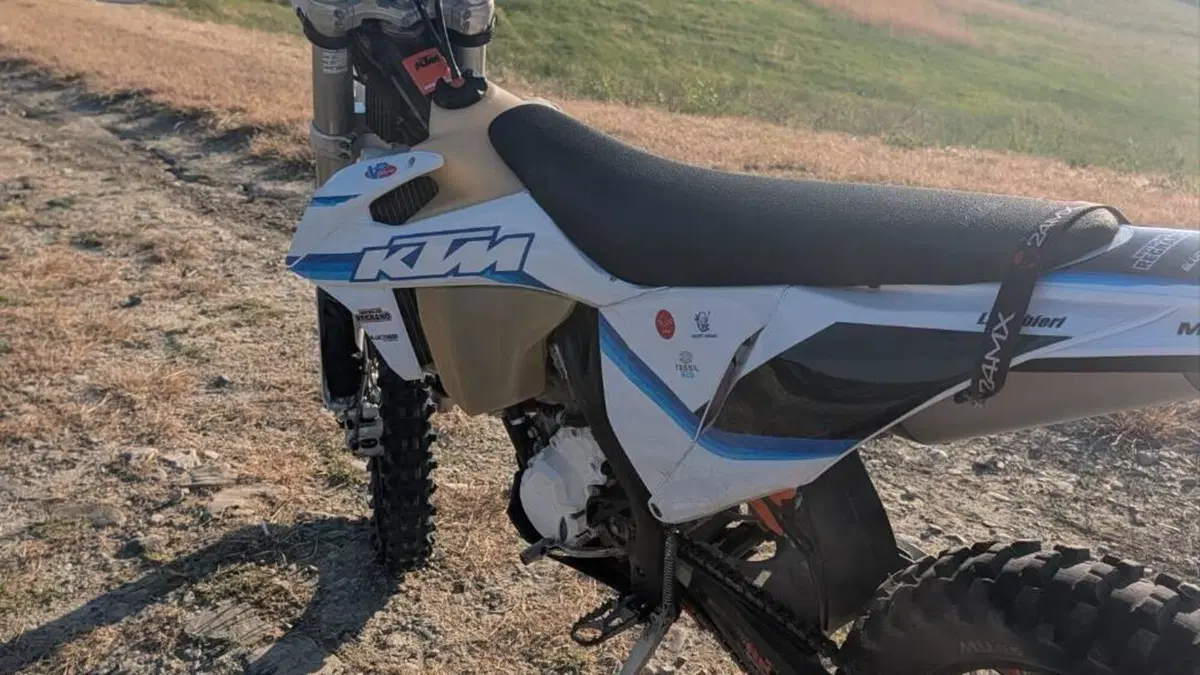KTM 250 EXC-F (2020)  (2)