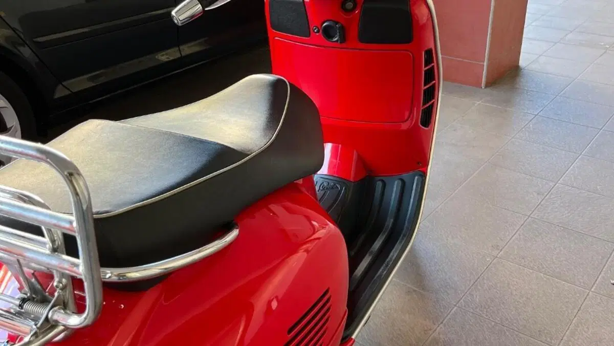 Vespa GTS 300 (2010 - 14)  (3)
