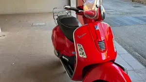 Vespa GTS 300 (2010 - 14)  (4)