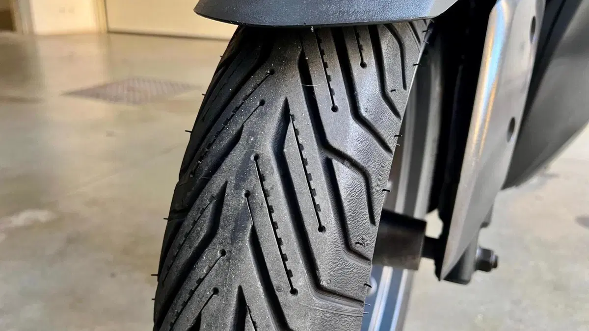 Yamaha X-Max 300 ABS (2017 - 20)  (11)