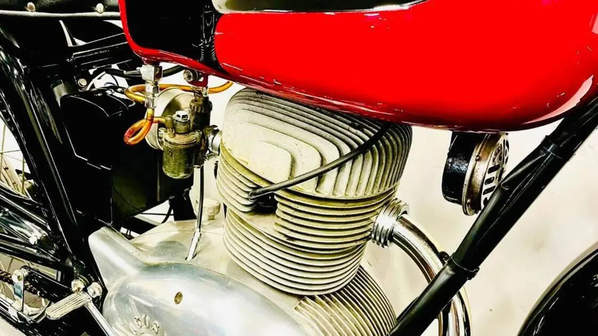 MV Agusta   (2)
