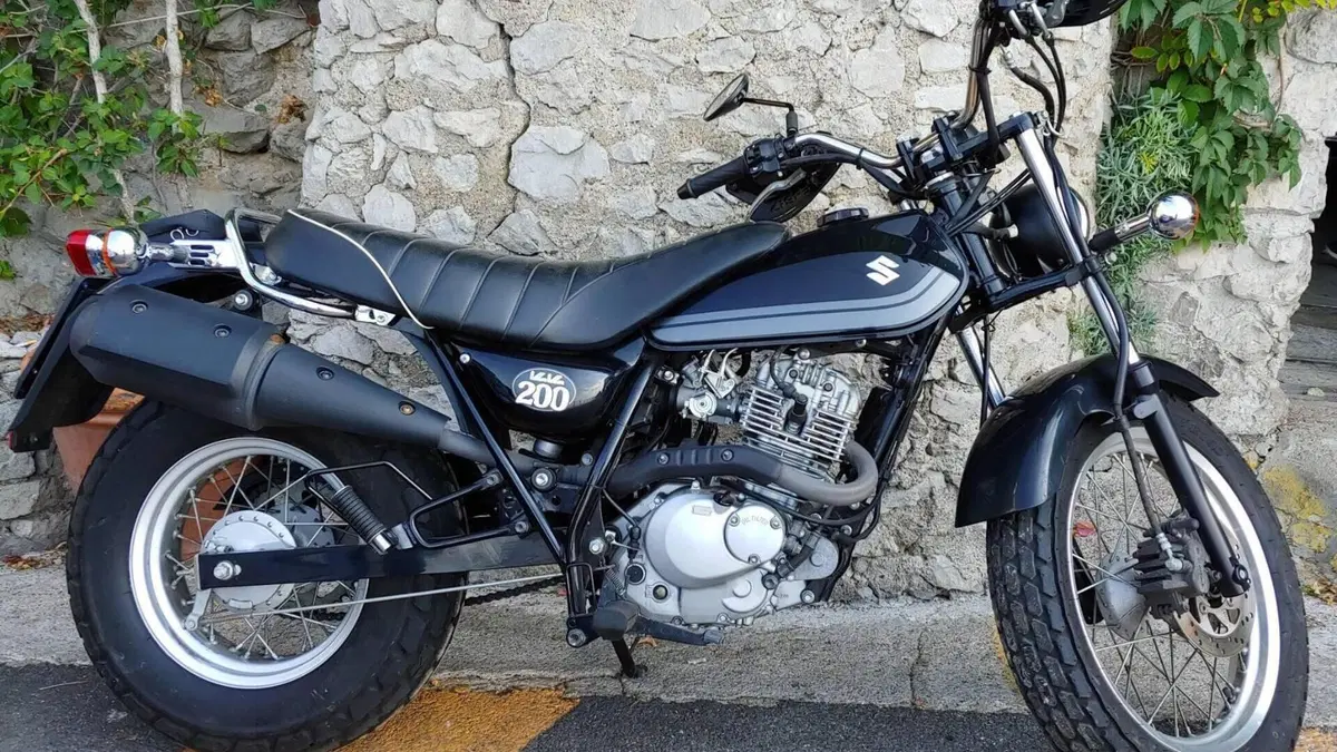 Suzuki Van Van RV 200 (2016 - 17) 