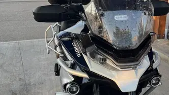 CFMOTO 800MT Explore (2023 - 26) usata