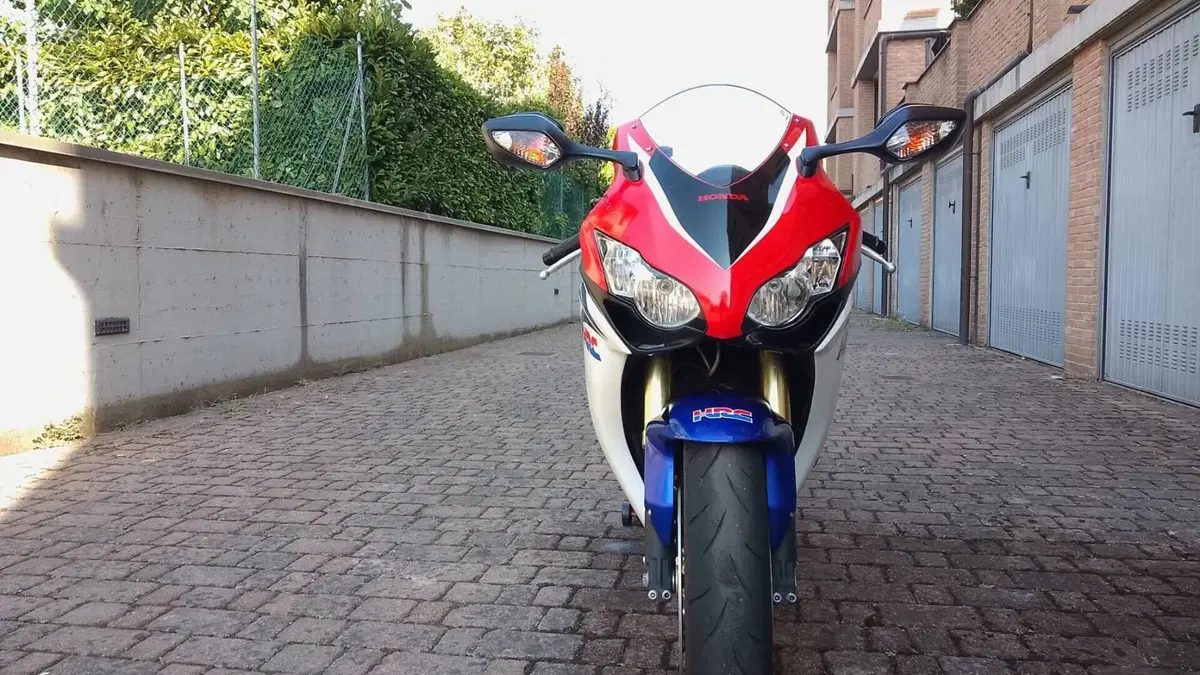 Honda CBR 1000 RR Fireblade (2008 - 11) 