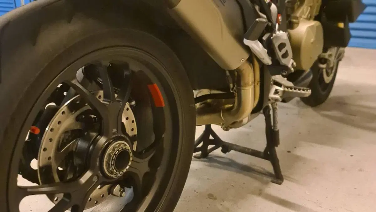 Ducati Multistrada V4 Pikes Peak (2021 - 24)  (4)