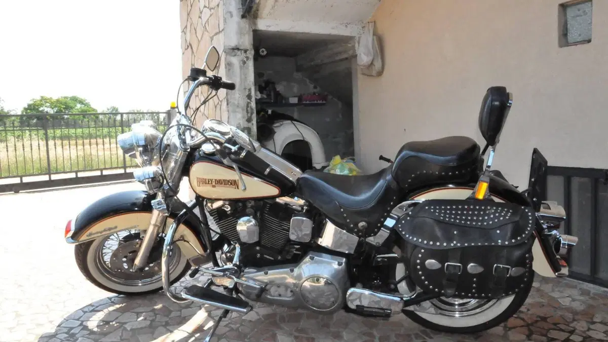 Harley-Davidson 1340 Heritage Classic (1984 - 98) - FLSTC  (6)