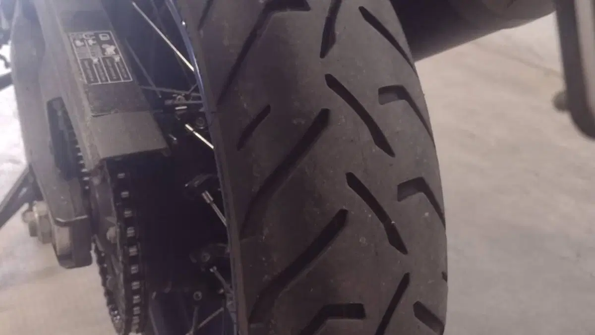 Suzuki V-Strom 1050DE (2023 - 24)  (8)