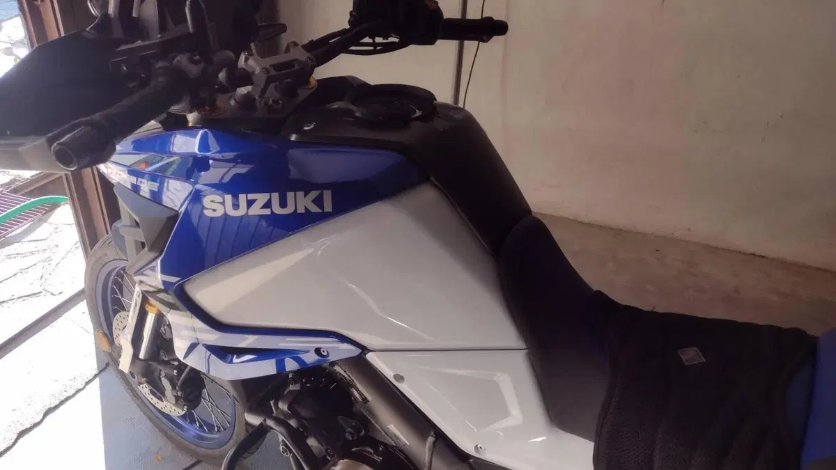 Suzuki V-Strom 1050DE (2023 - 24)  (10)