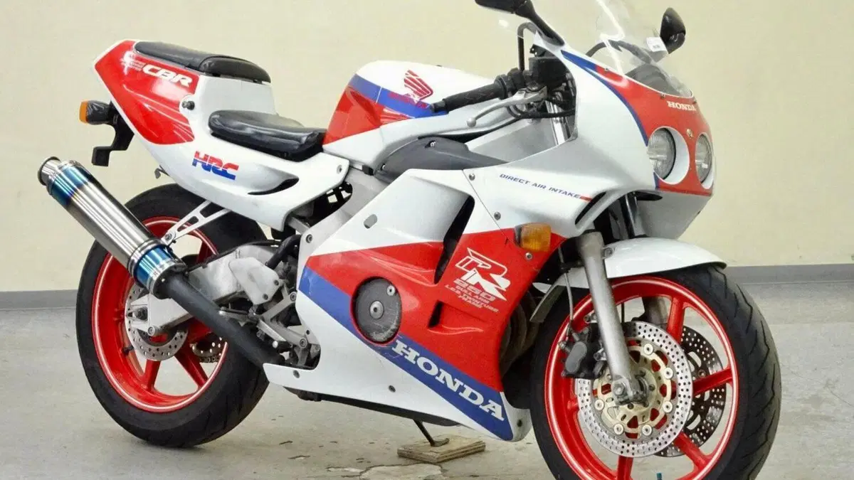 Honda   (2)