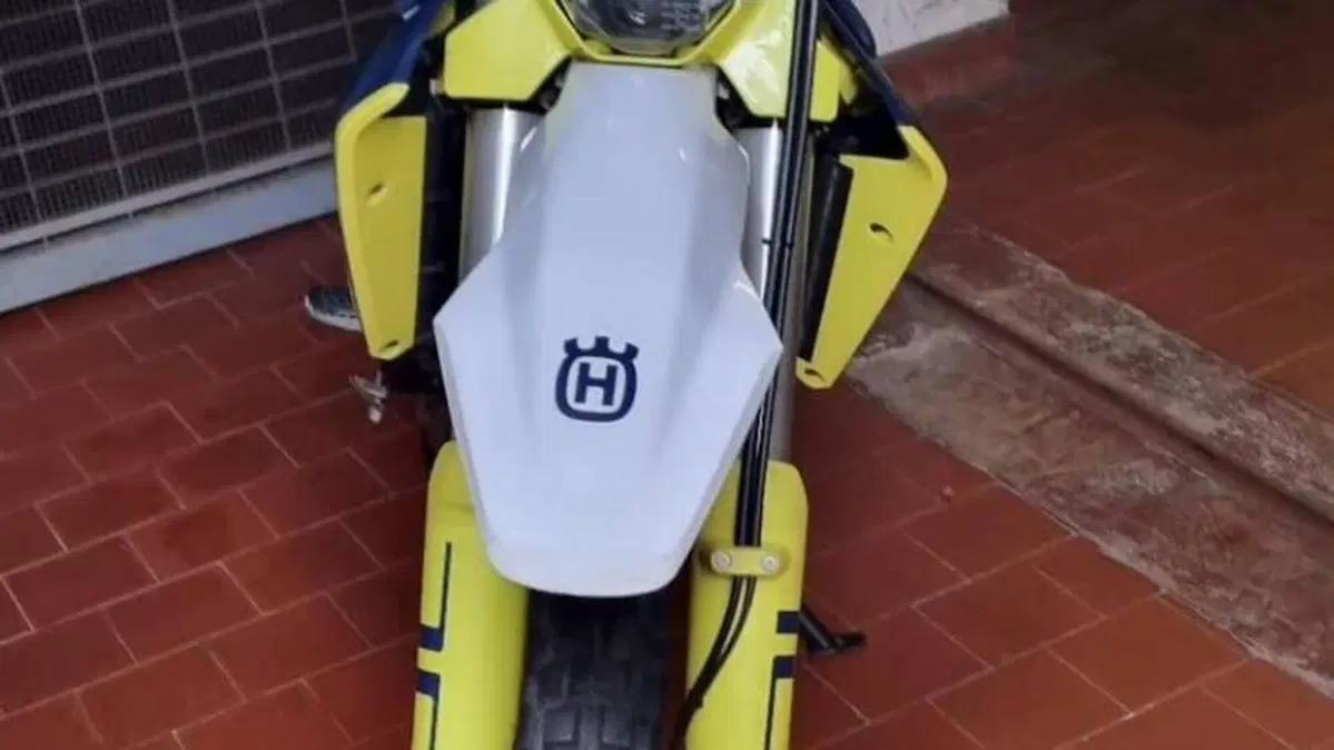 Husqvarna 701 Enduro (2023 - 25)  (4)