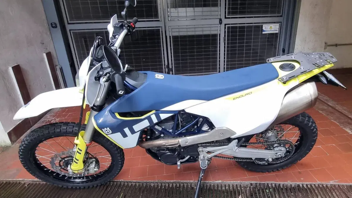 Husqvarna 701 Enduro (2023 - 25)  (3)