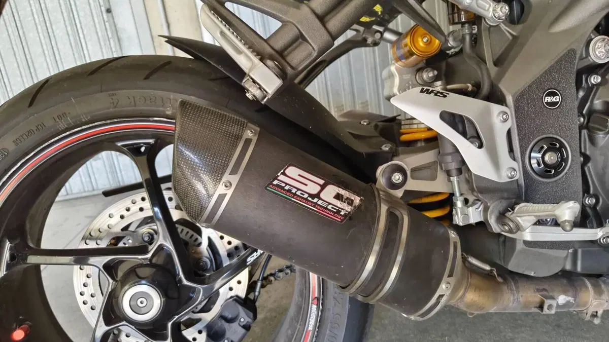 Triumph Speed Triple 1050 RS (2018 - 20)  (4)