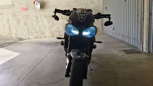 Triumph Speed Triple 1050 RS (2018 - 20)  (6)