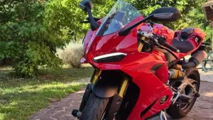 Ducati Panigale V2 S (2025 - 26) 