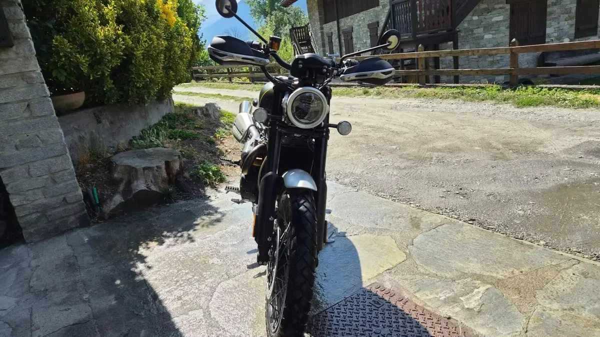 Triumph Scrambler 1200 XC (2021 - 23)  (10)