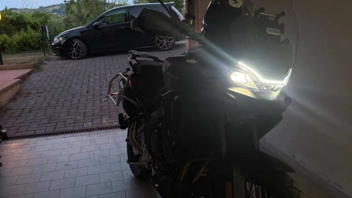 CFMOTO 700MT Adventure (2025 - 26)  (2)