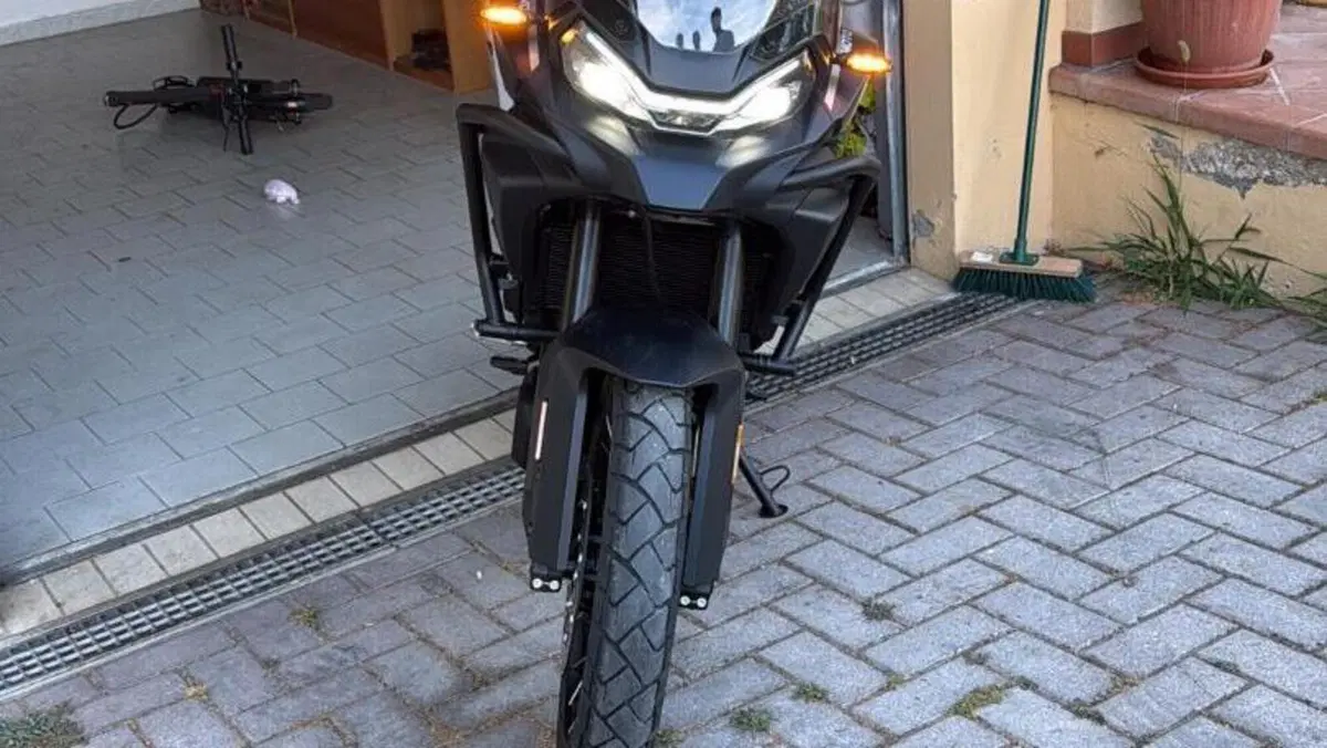 CFMOTO 700MT Adventure (2025 - 26)  (4)