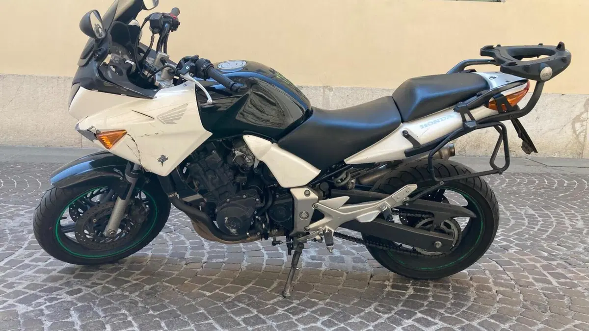 Honda CBF 600 N (2005- 11)  (2)