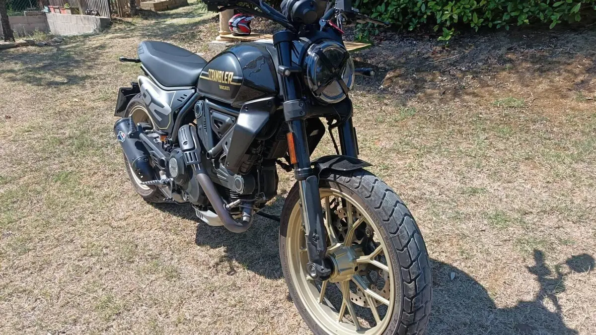 Ducati Scrambler 800 Full Throttle (2025 - 26)  (3)