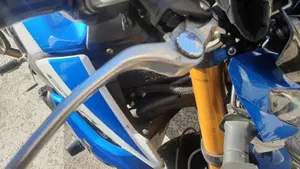 Suzuki GSR 750 (2010 - 15)  (3)