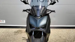 Yamaha X-Max 300 (2021 - 24)  (4)